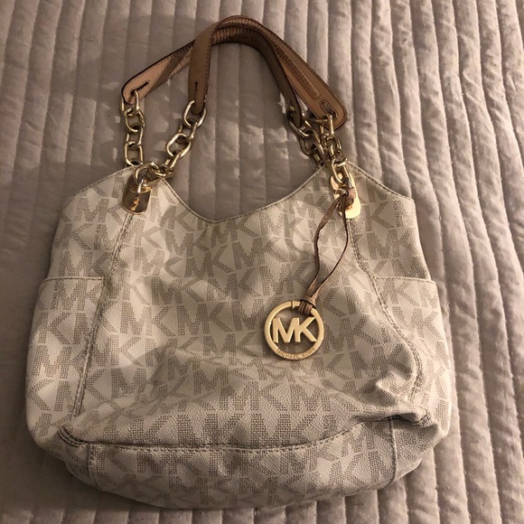 Michael Kors Handbags - Michael Kors purse